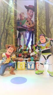 Personagens vivos cover Toy Story Wood Buzz