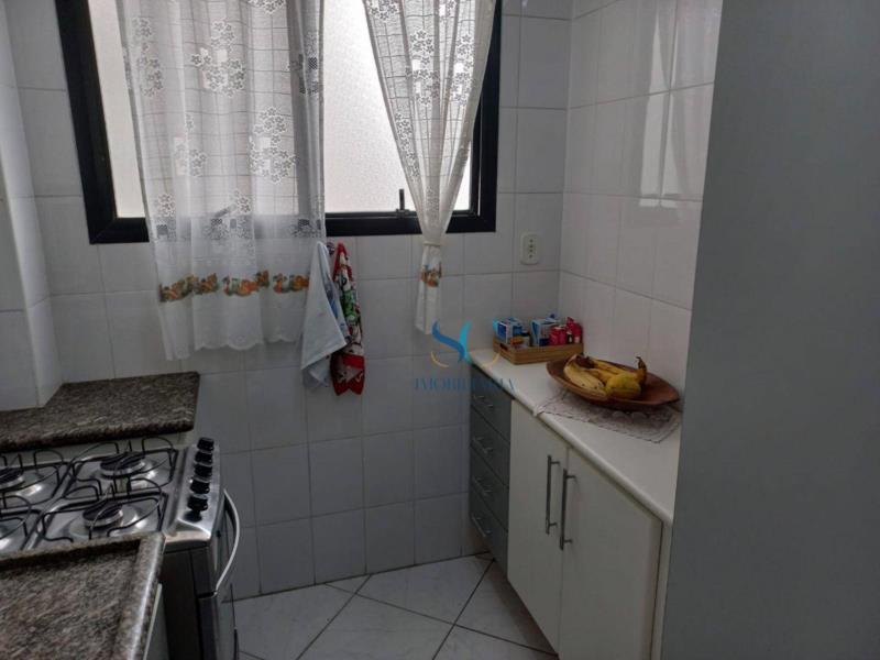<Apartamento com 3 dormitórios à venda, 140 m² por R$ 560.000,00 - Embaré - Santos/SP